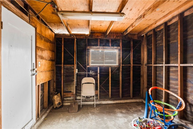 Detail Gallery Image 33 of 33 For 385 E. 17th St., San Bernardino,  CA 92404 - 3 Beds | 1 Baths