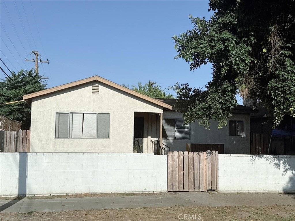 110 S Sloan Avenue