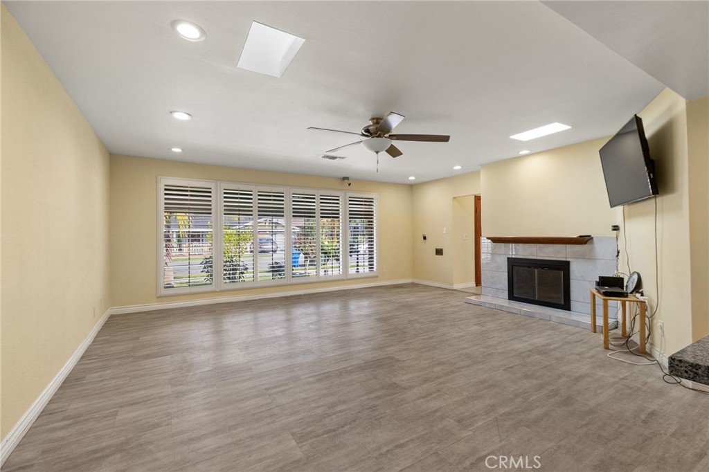 MLS #DW25267187 image #9