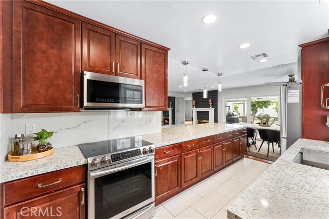 8042 SAN DIMAS, Buena Park CA: https://media.crmls.org/medias/f7c17899-82b9-4e4f-a0ef-0564adf7333a.jpg