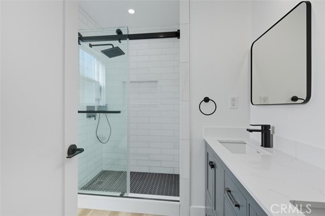 5357 122nd St, Hawthorne CA: https://media.crmls.org/medias/f7c23c0e-9416-440d-aa6e-11ec6a285671.jpg