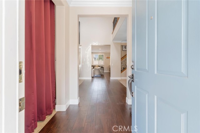 7681 Stonegate Drive, Eastvale CA: https://media.crmls.org/medias/f7c28313-09a6-4808-a4cf-4a17722d4c48.jpg