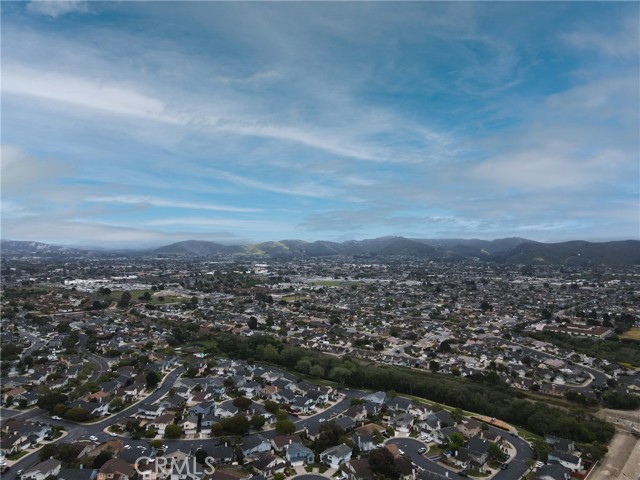 1337 Lloyd Place, Lompoc CA: https://media.crmls.org/medias/f7c32944-f2de-4547-a558-e2f9e74cc2cc.jpg