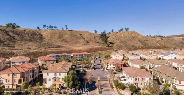 26707 Lexington Lane, Saugus CA: https://media.crmls.org/medias/f7c33066-993d-4544-8ecf-1ee92409ed30.jpg