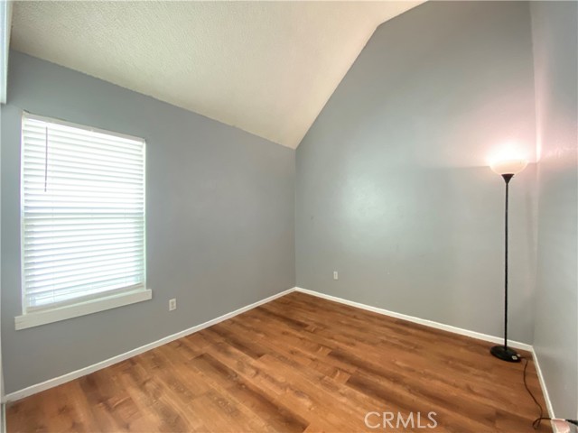 Detail Gallery Image 14 of 19 For 14515 Woodland Dr #15,  Fontana,  CA 92337 - 2 Beds | 1 Baths