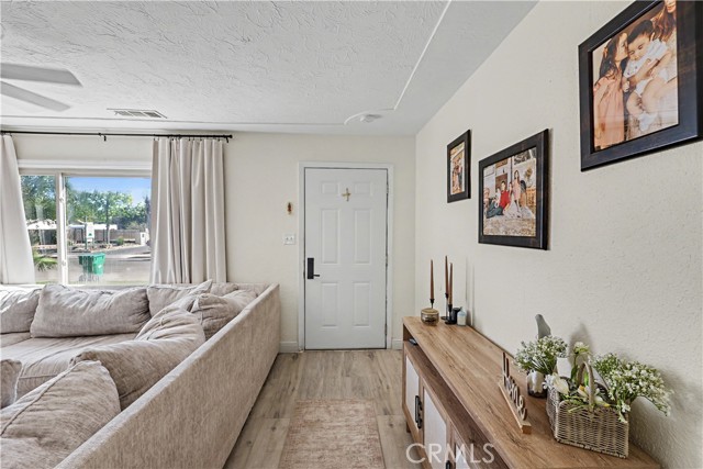 Detail Gallery Image 7 of 45 For 2360 Fir Ave, Merced,  CA 95348 - 3 Beds | 2 Baths