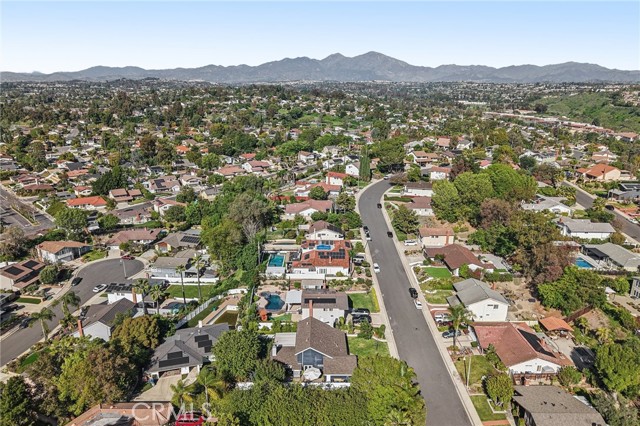 Detail Gallery Image 29 of 42 For 25721 Cervantes Ln, Mission Viejo,  CA 92691 - 4 Beds | 2 Baths