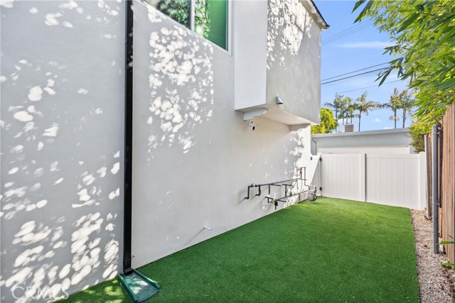 Detail Gallery Image 38 of 38 For 912 Superba Ave, Venice,  CA 90291 - 2 Beds | 2 Baths