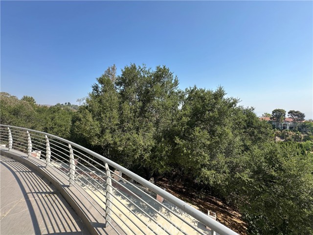 5077 Schumacher Road, Calabasas CA: https://media.crmls.org/medias/f7c5a4a4-c023-4df1-a6c7-41d85f60500c.jpg