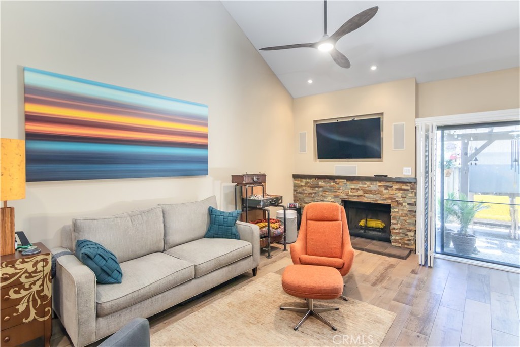 MLS #SR25246600 image #6