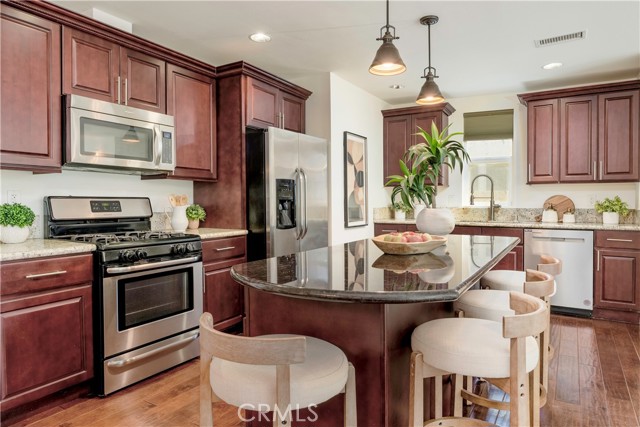2019 Charlemagne Avenue photo 11