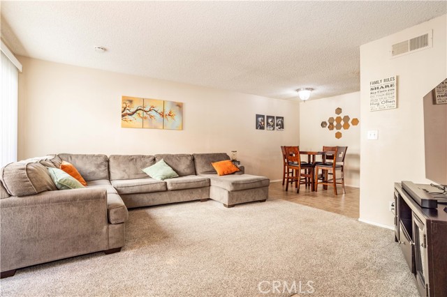 Detail Gallery Image 3 of 35 For 9505 Sylmar Ave #2,  Panorama City,  CA 91402 - 3 Beds | 2 Baths