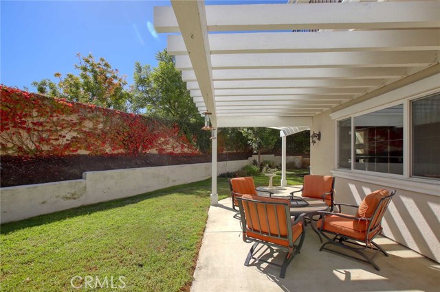 Detail Gallery Image 29 of 51 For 1595 E Avenida De Las Flores, Thousand Oaks,  CA 91362 - 4 Beds | 4/1 Baths