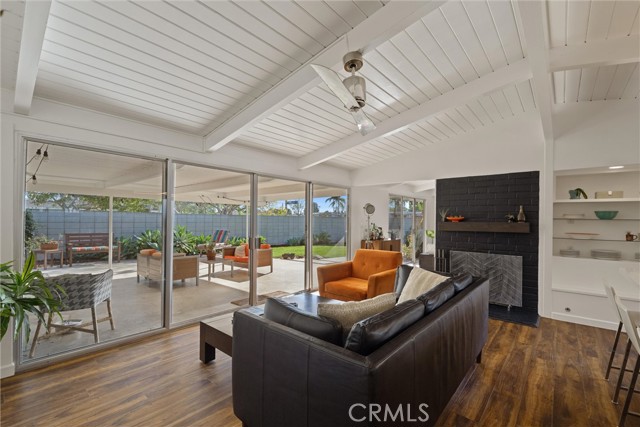 Detail Gallery Image 13 of 30 For 3202 N Studebaker Rd, Long Beach,  CA 90808 - 3 Beds | 2 Baths