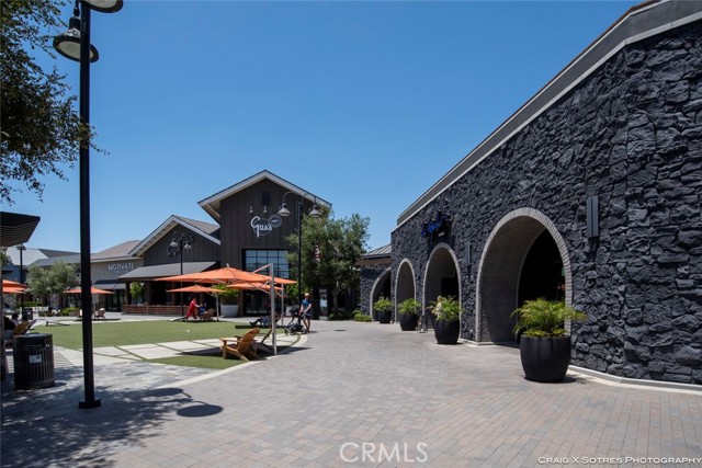 Detail Gallery Image 64 of 65 For 20552 Edgewood Ct, Chatsworth,  CA 91311 - 5 Beds | 5/1 Baths