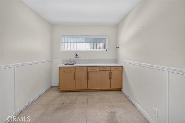  Commercial for Sale in Burbank, California