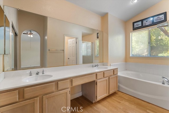 Detail Gallery Image 16 of 30 For 1008 Funquest Dr, Fallbrook,  CA 92028 - 4 Beds | 3 Baths