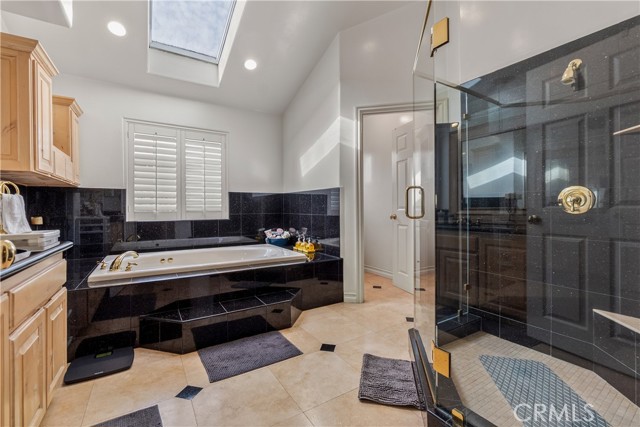 Detail Gallery Image 34 of 44 For 5176 W 134th Pl, Hawthorne,  CA 90250 - 5 Beds | 4/1 Baths