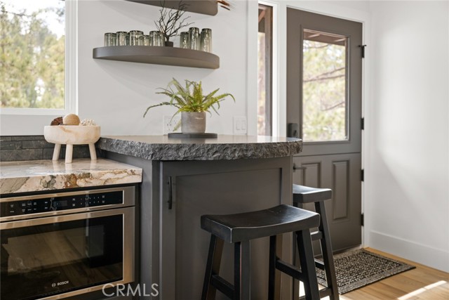 Detail Gallery Image 32 of 71 For 827 Penninsula, Big Bear Lake,  CA 92315 - 3 Beds | 2 Baths