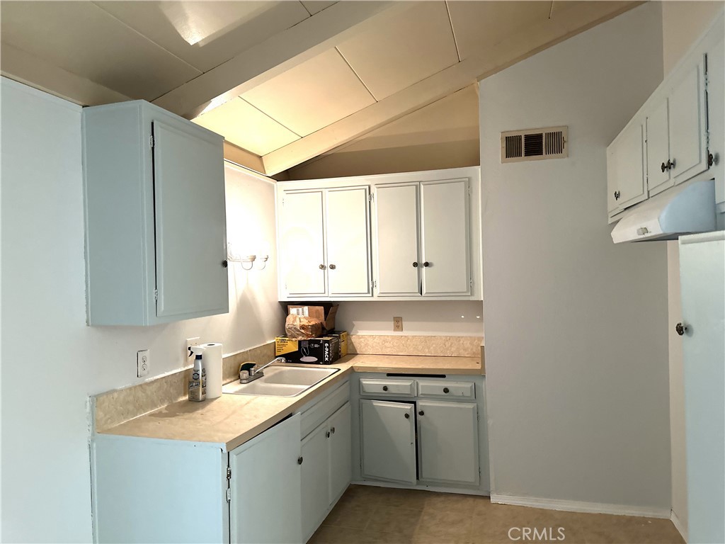 8616 N Loop Boulevard #4
