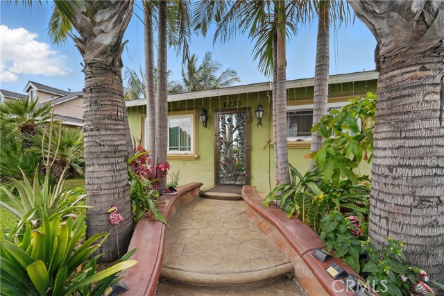 8235 Edna St, Pico Rivera CA: https://media.crmls.org/medias/f7cac9ae-2948-4033-88d8-38ad7c95f8a5.jpg