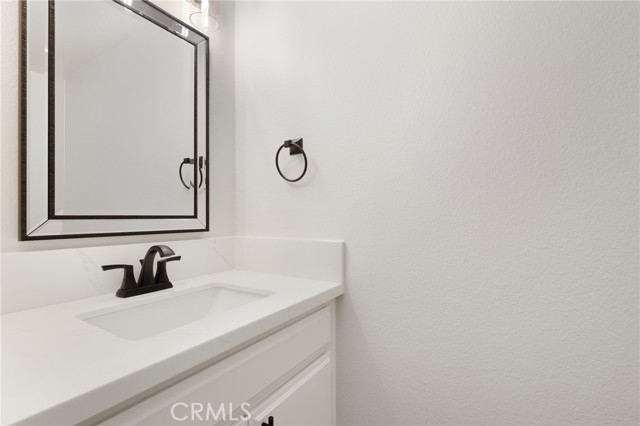 226 Greenmoor, Irvine CA: https://media.crmls.org/medias/f7cb3750-24e3-4a20-b23c-11d9bfed2d4c.jpg