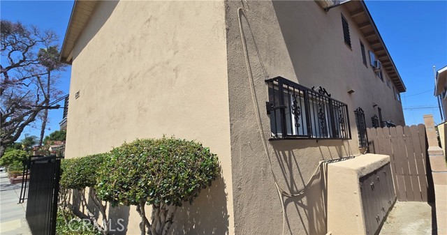 5320 Lime Avenue, Long Beach CA: https://media.crmls.org/medias/f7cb411b-d1d0-4ff7-957d-7a5e8321ba44.jpg