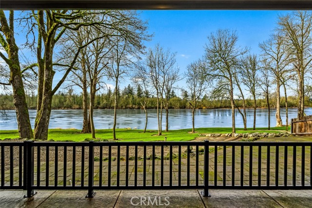 Detail Gallery Image 29 of 65 For 3925 Rivercrest Dr, –,  OR 97303 - 3 Beds | 3 Baths