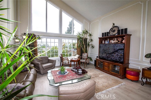 11958 Darby Avenue, Porter Ranch CA: https://media.crmls.org/medias/f7cc4a84-49c0-4c1e-b8a2-934cbdefc8ff.jpg