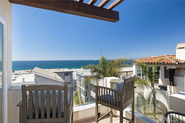 Detail Gallery Image 26 of 70 For 3603 Manhattan, Manhattan Beach,  CA 90266 - 3 Beds | 3/1 Baths