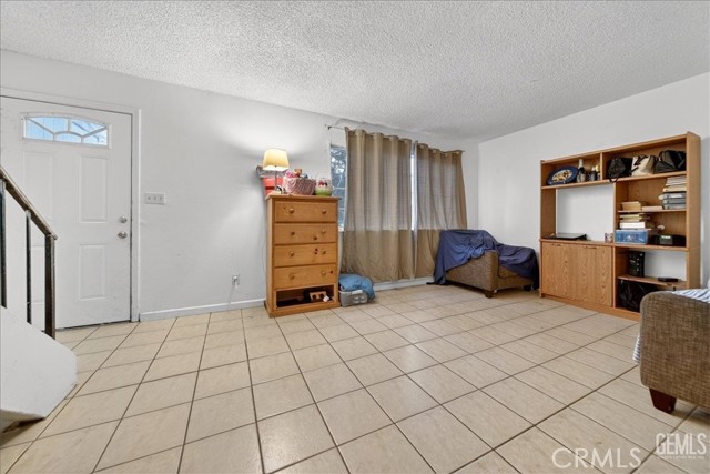 Detail Gallery Image 4 of 4 For 120 Buena Vista #2,  Soledad,  CA 93960 - 3 Beds | 1/1 Baths