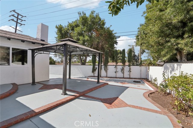 15631 Harvest Street, Granada Hills CA: https://media.crmls.org/medias/f7d04511-36a9-4a3e-b706-393a56c385a7.jpg