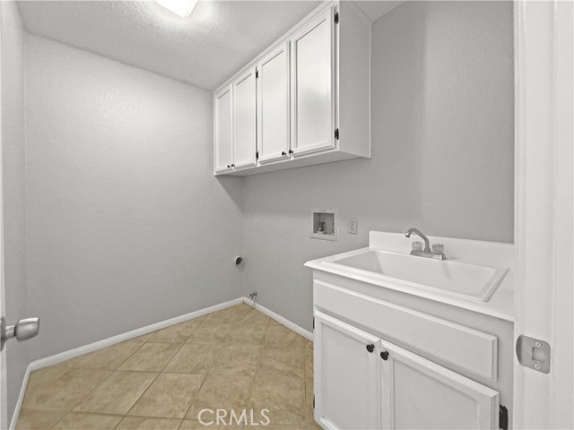 Detail Gallery Image 12 of 21 For 23663 Cadenza Dr, Murrieta,  CA 92562 - 4 Beds | 2/1 Baths