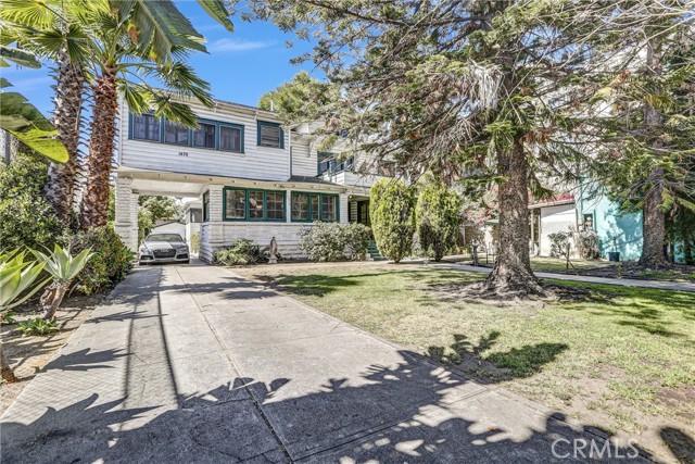 1470 W Adams Boulevard, Los Angeles CA: https://media.crmls.org/medias/f7d1156e-c863-4acd-a84b-d99657416edb.jpg