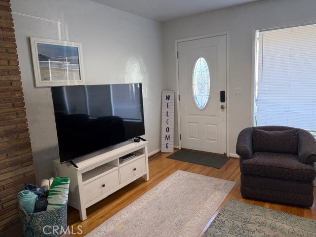 Detail Gallery Image 3 of 16 For 388 Paseo De Gracia, Redondo Beach,  CA 90277 - 3 Beds | 2 Baths