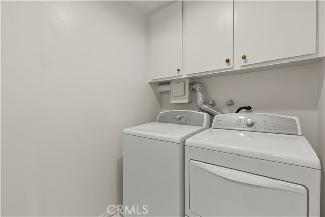 Detail Gallery Image 15 of 20 For 4430 Noble Ave #208,  Sherman Oaks,  CA 91403 - 2 Beds | 2 Baths