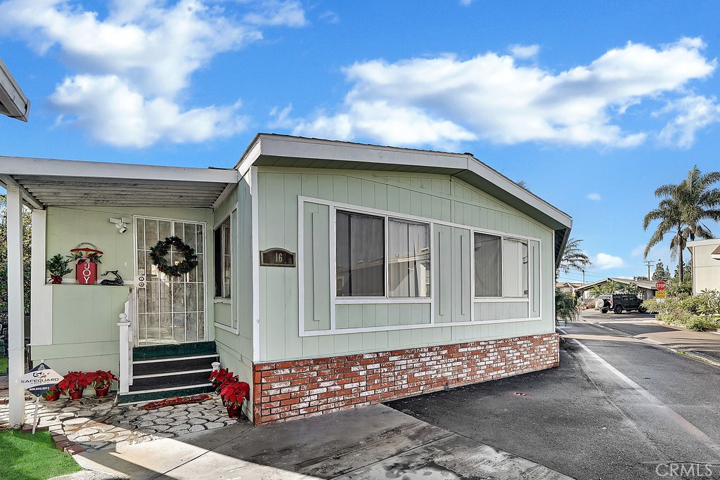7887 Lampson Avenue 16, Garden Grove, CA 92841