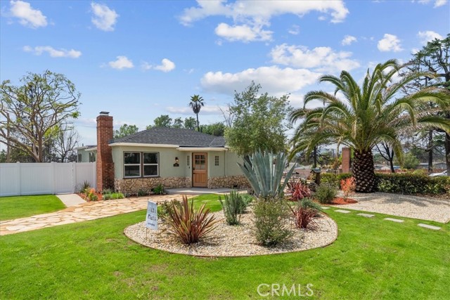 Detail Gallery Image 5 of 34 For 288 W Mariposa St, Altadena,  CA 91001 - 3 Beds | 2 Baths