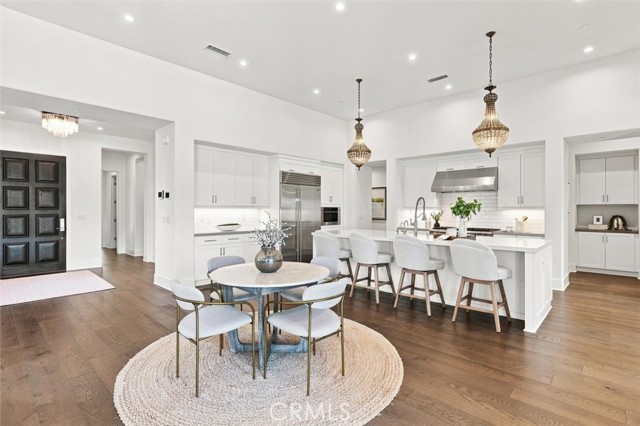 18 Phillips Ranch Road casual dining. 18 Phillips Ranch Road casual dining.