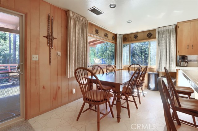 Detail Gallery Image 6 of 41 For 2580 River, Wawona,  CA 95389 - 2 Beds | 2 Baths