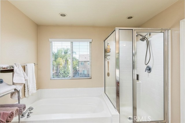 Image 18 of 43 For 31578 Waterfall Way