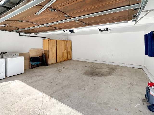 199 N Hermosa Avenue, Sierra Madre CA: https://media.crmls.org/medias/f7d2e977-e4d8-4568-aada-33062a8859da.jpg