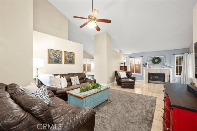 Detail Gallery Image 3 of 36 For 16151 Nippet Lane, Moreno Valley,  CA 92551 - 3 Beds | 2 Baths