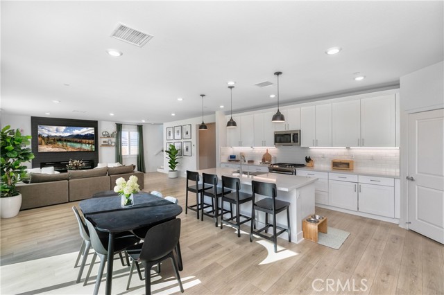 33015 Chiffon, Winchester CA: https://media.crmls.org/medias/f7d4ed74-805d-4274-aa11-799c9a22f9b2.jpg