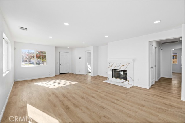 Detail Gallery Image 21 of 26 For 555 Koufax Dr, Lancaster,  CA 93535 - 3 Beds | 2 Baths