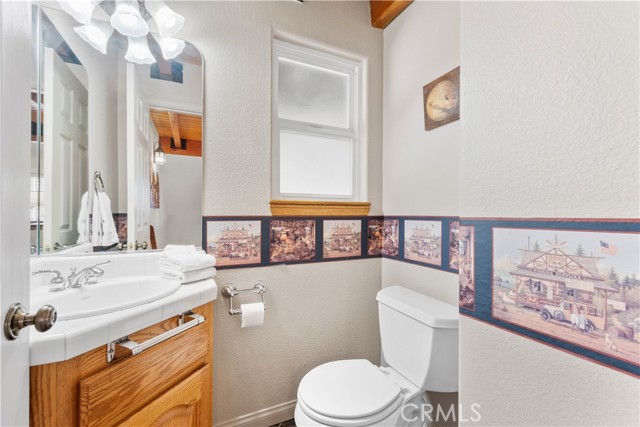 1088 Nadelhorn Drive, Lake Arrowhead CA: https://media.crmls.org/medias/f7d66309-e0d3-477c-aac0-15e8353c87e2.jpg