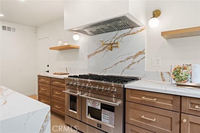 20217 Wells Drive, Woodland Hills CA: https://media.crmls.org/medias/f7d70004-91a4-4e3d-b7af-b7b44aa29ec1.jpg