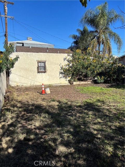 Detail Gallery Image 34 of 44 For 1343 S La Verne Ave, East Los Angeles,  CA 90022 - 2 Beds | 1 Baths