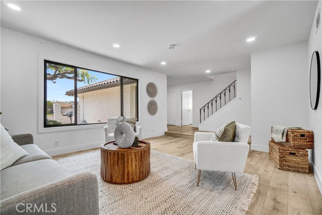 Detail Gallery Image 9 of 52 For 5231 Los Encantos Circle, La Palma,  CA 90623 - 5 Beds | 3 Baths