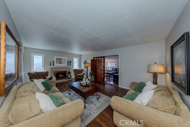 Detail Gallery Image 7 of 38 For 16781 Daisy Ave, Fountain Valley,  CA 92708 - 4 Beds | 3/1 Baths